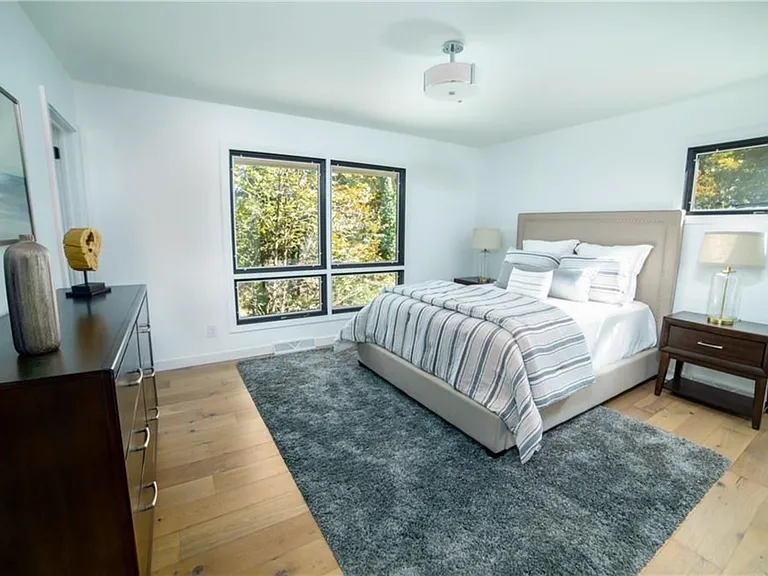 414 Shorecrest Dr — Photo 14