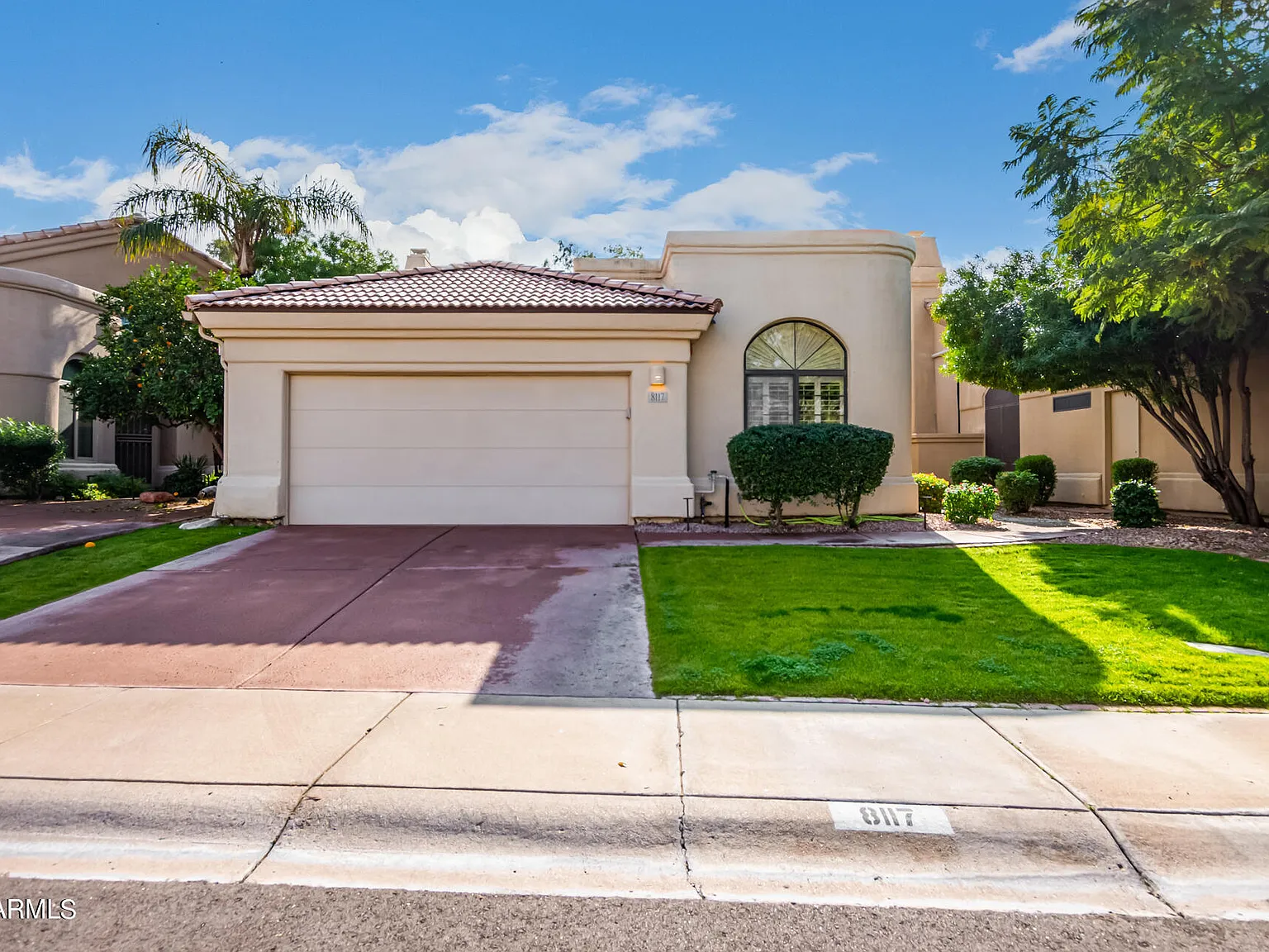 3 bed, 2.0 bath, 2251 sqft, $4,000 — Photo 1