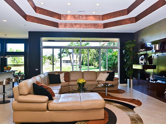 4th image of 7215 Corning Cir