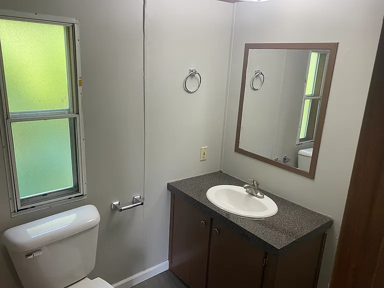12731 Clearwater Dr — Photo 12