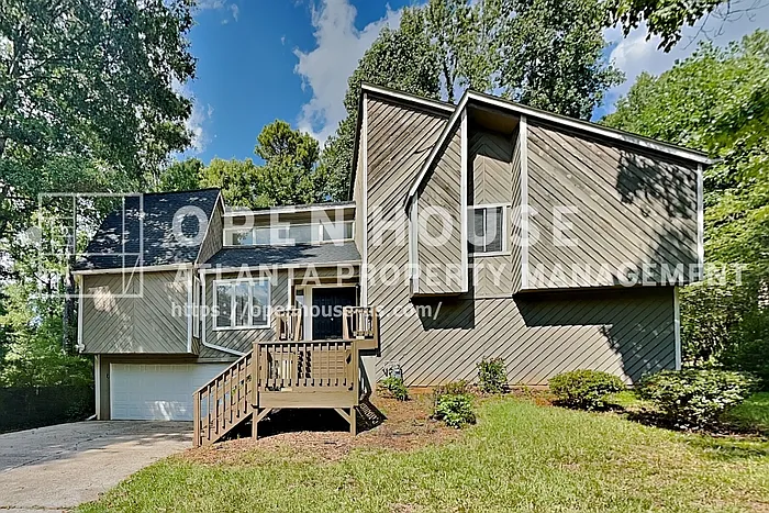 3013 Alberta Dr