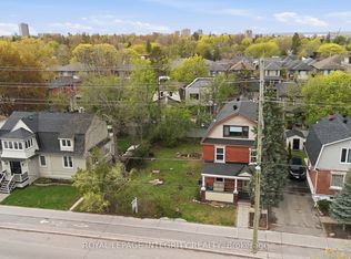 516 Churchill Ave N, Ottawa, ON K1Z 5E3
