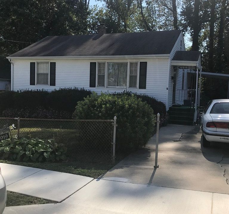 1st image of 10919 Berry St