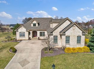 5842 W Boulder Creek Dr, New Palestine, IN 46163