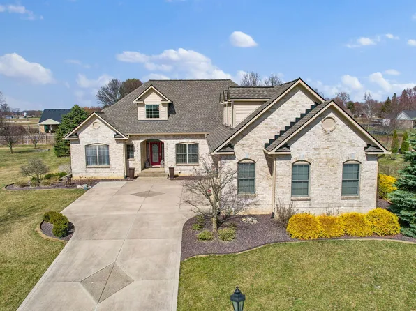 5842 W Boulder Creek Dr, New Palestine, IN 46163