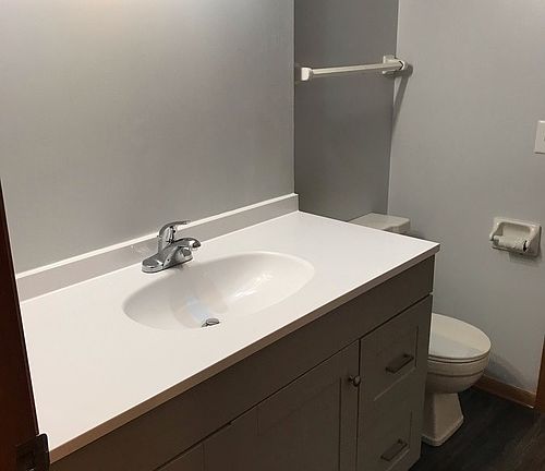 3rd image of 323 N Grandview Blvd #2
