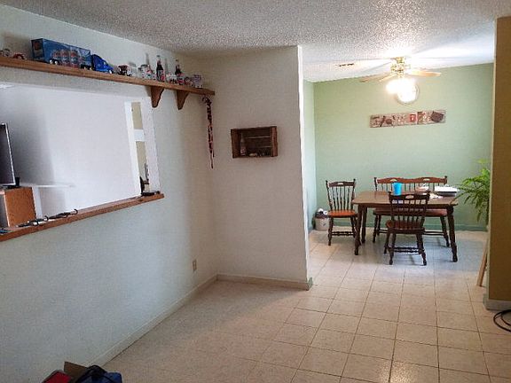 2nd image of 707 Ebony Ln