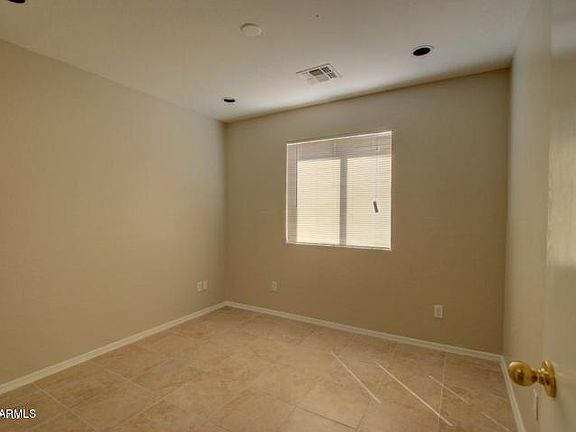 3rd image of 3708 W Pleasant Ln