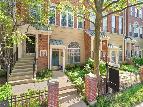 1926 Crescent Park Dr #30A, Reston, VA 20190