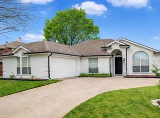 1811 Country Walk Ln, Wylie, TX 75098