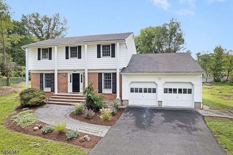 1st image of 10 Cedar Ln
