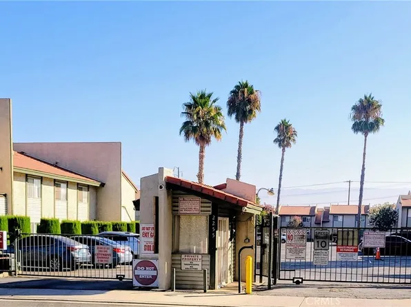 2255 Cahuilla St APT 68, Colton, CA 92324