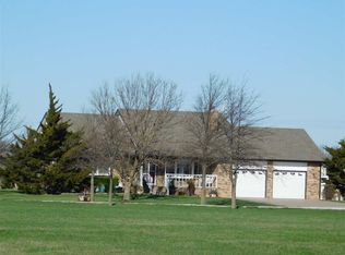 794 E Kinsmen Rd, Peck, KS 67120