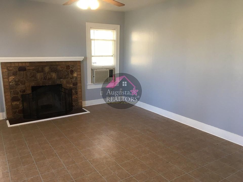 1st image of 1789 N 17th St