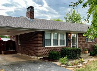 1109 Roselawn Way, Bowling Green, KY 42104