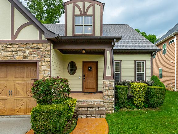 5th image of 1857 Holly Oak Ln
