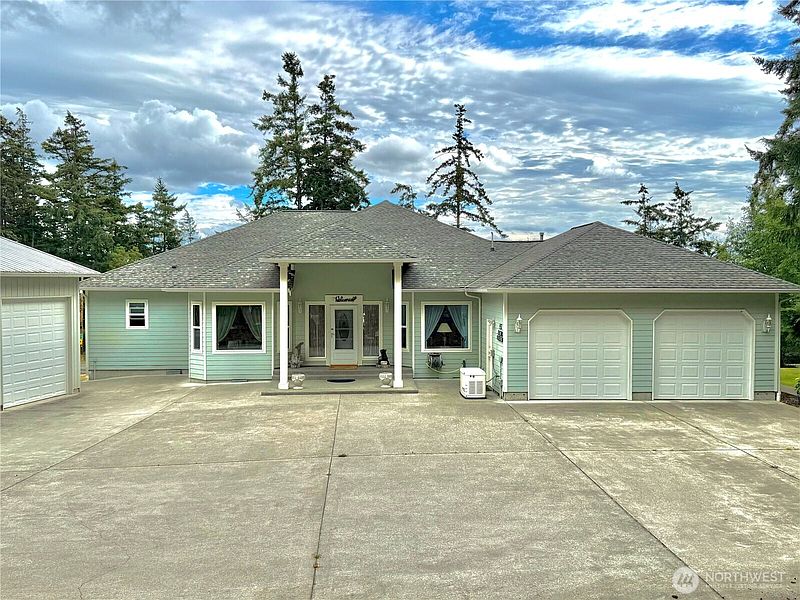 2nd image of 152 E Morris Road