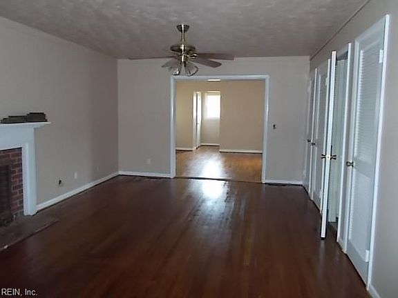 2nd image of 1222 Darren Dr