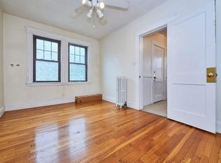 13 Cleveland St #1, Somerville, MA 02143