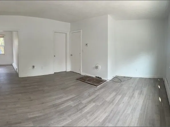 899 Branch Ave #1L, Providence, RI 02904