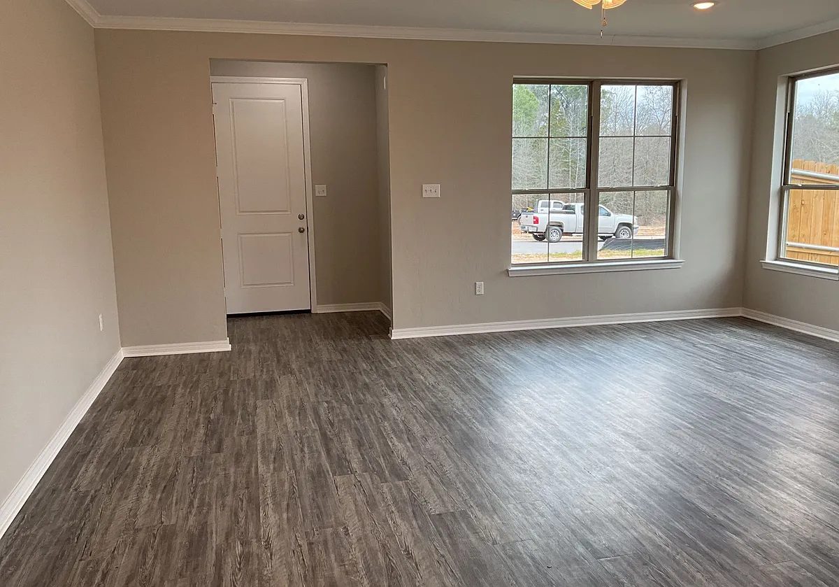 Building Photo - 175 Highland Forest Dr