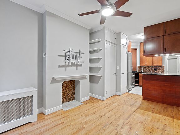 2nd image of 214 E 84th St APT 1D