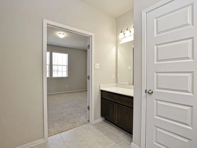 164 Fabion St — Photo 28