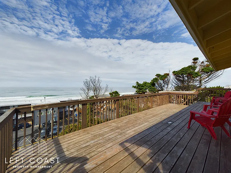 1033 NW Inlet Ave — Photo 26
