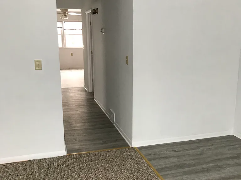 523 E Armour Ave #A — Photo 5