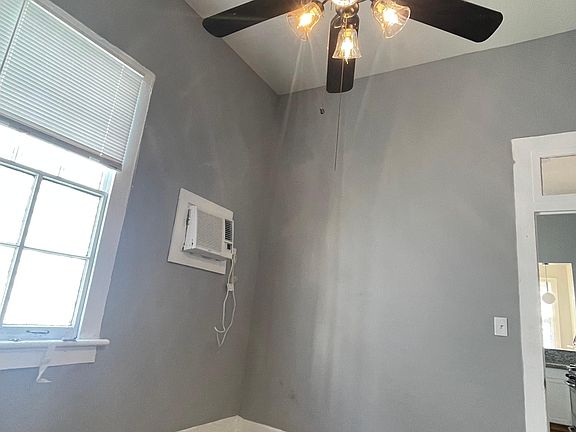 3rd image of 2125 Delachaise St