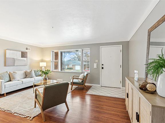 3rd image of 6409 Lavernell Ct