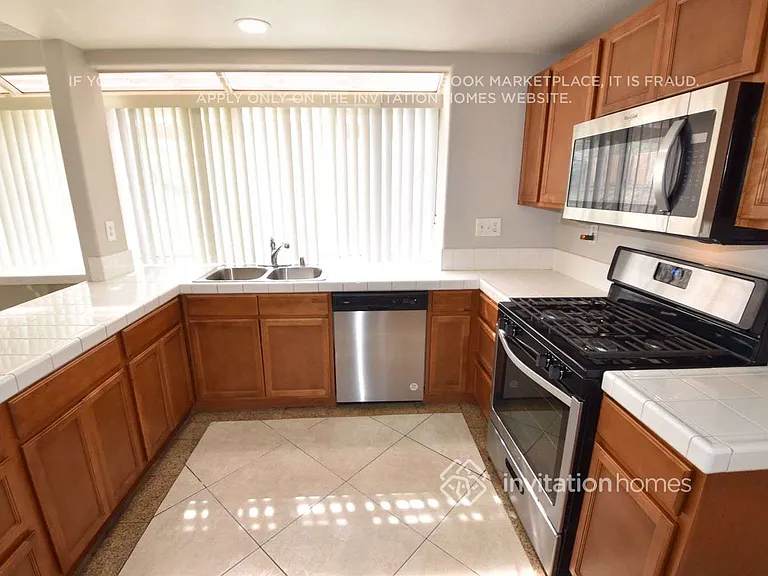 27451 Echo Canyon Ct — Photo 4