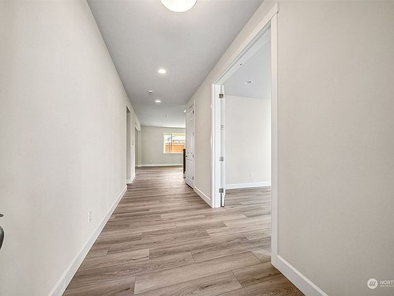 3rd image of 15419 206th Ave E #197