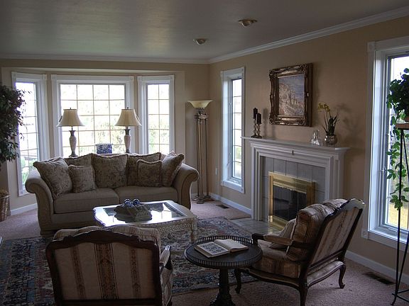 Formal Living Room 1