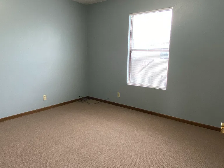 3215 S Illinois St #4 — Photo 8