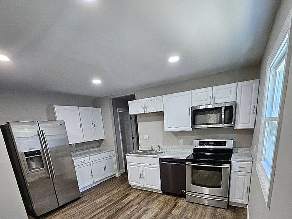 4th image of 4236 Norwaldo Ave