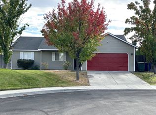 1418 Cowiche Ct, Richland, WA 99352