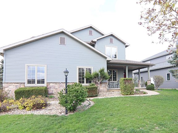 3rd image of 752 Gatsby Glen Dr