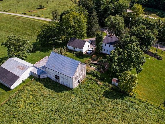 4th image of 3039 Township Road 180