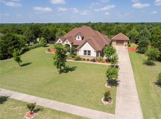 409 Rugged Dr, Red Oak, TX 75154