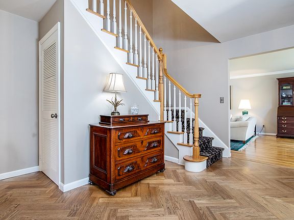 Foyer facing living room