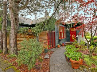 3550 SW Woods St, Portland, OR 97221