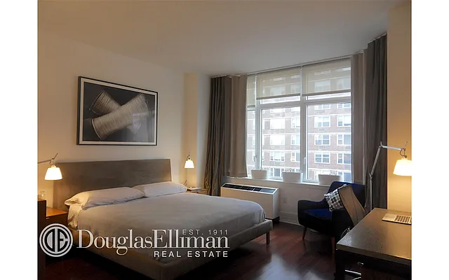 Rented by Douglas Elliman | media 11