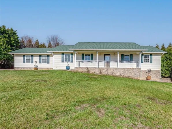 228 Florence Cir, Dandridge, TN 37725