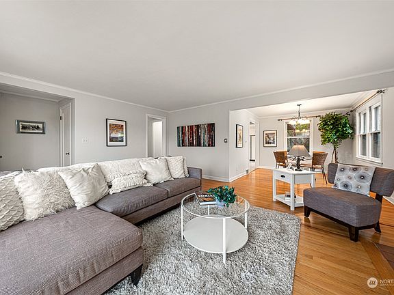 2nd image of 2533 Piedmont Place W