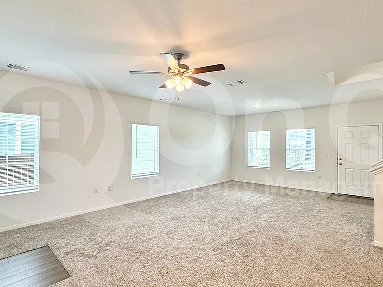 156 Zion Dr — Photo 6