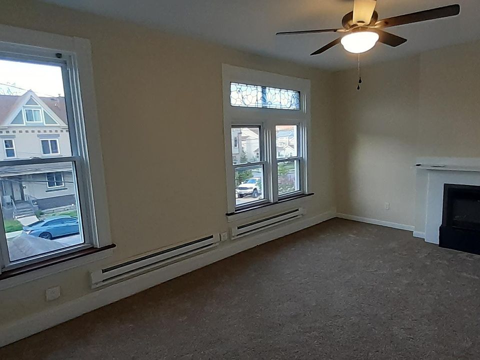 view of 2nd floor bedroom from corner of room