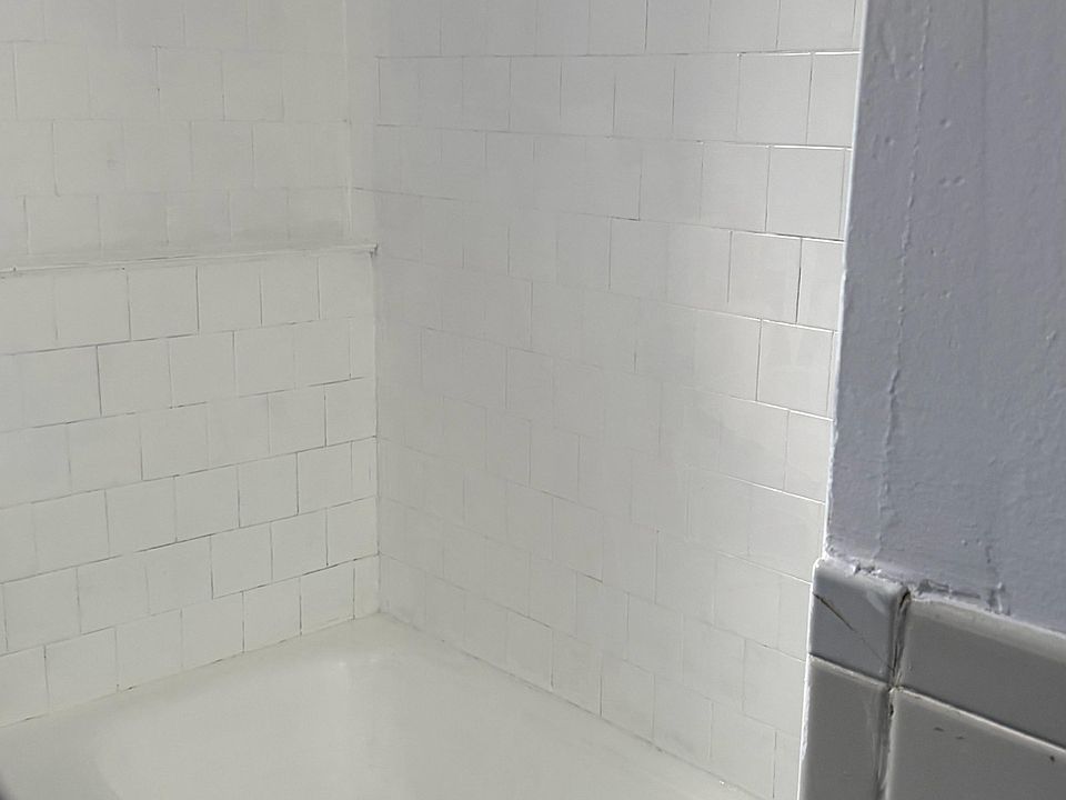 1st image of 177 Loudon Rd #101