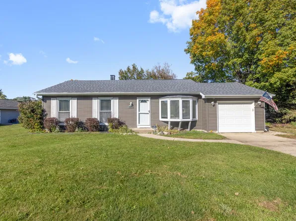 2412 W Fairview Ln, McHenry, IL 60051