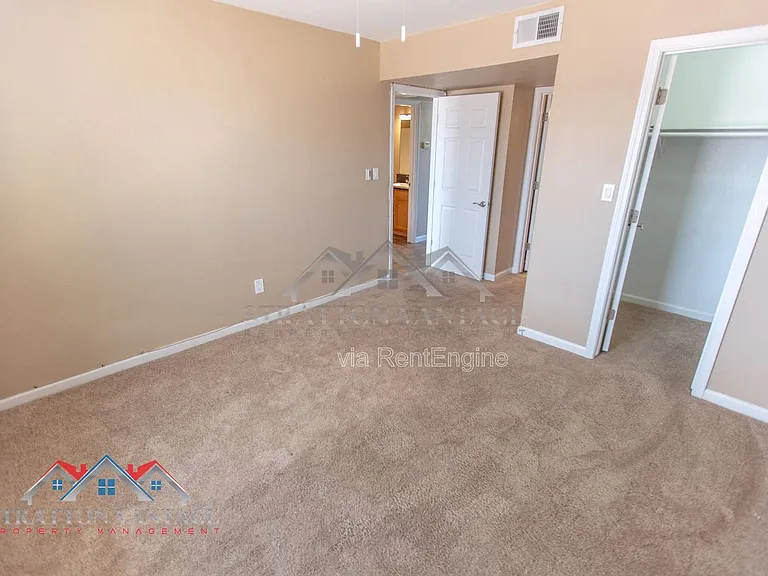 1241 N 48th St #210 — Photo 19